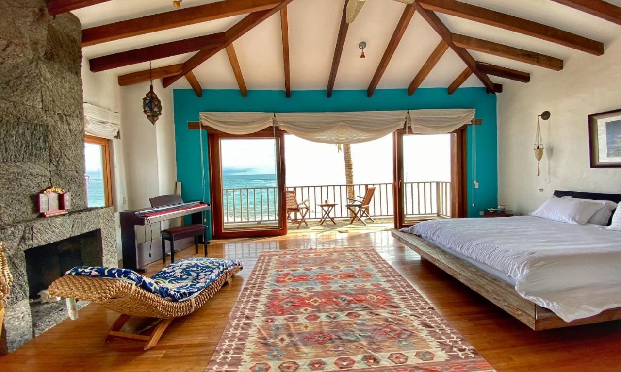 Casa Baronesa Waterfront Villa Пуерто Виламил Екстериор снимка