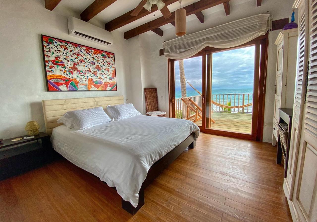 Casa Baronesa Waterfront Villa Пуерто Виламил Екстериор снимка