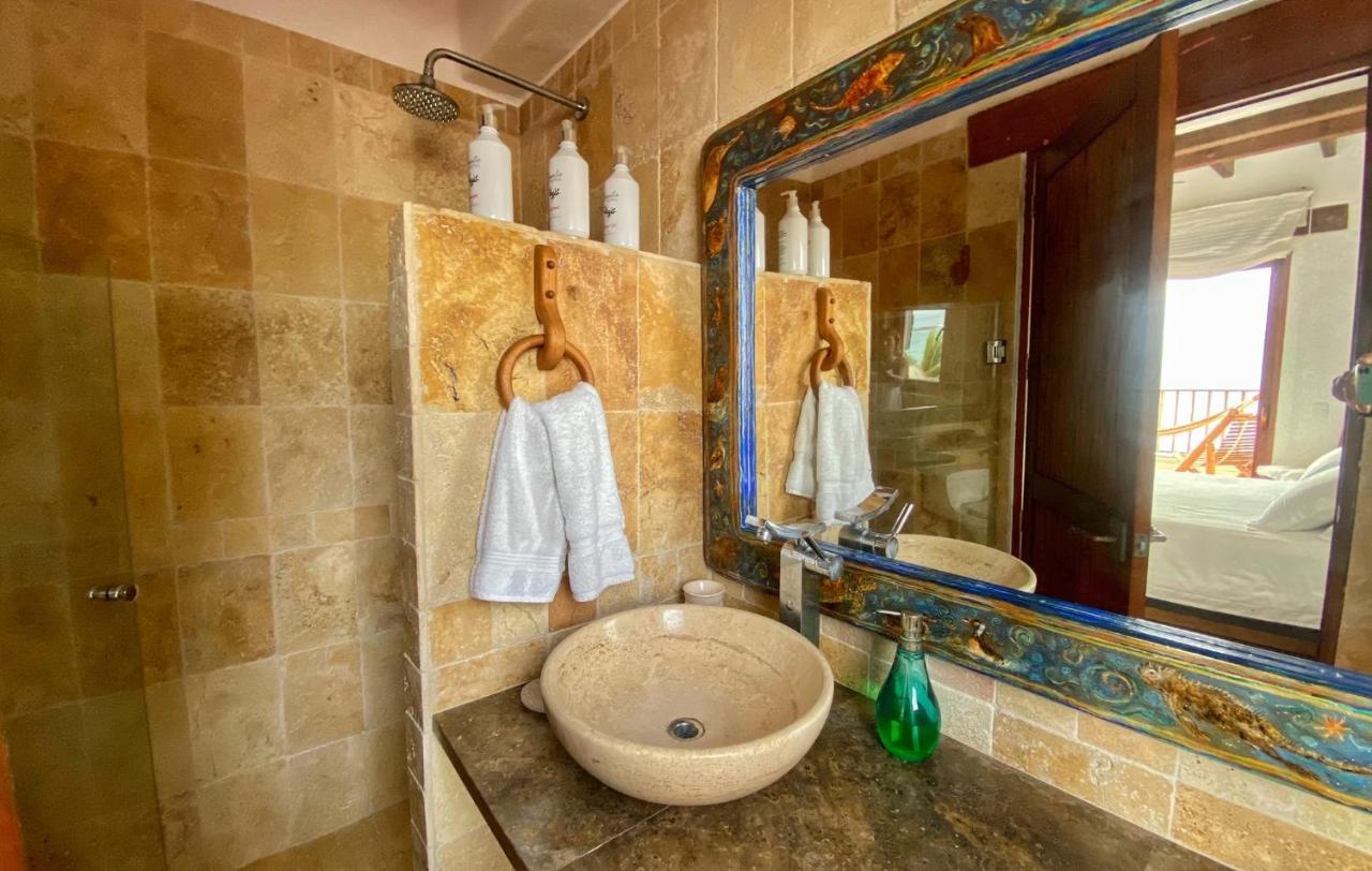 Casa Baronesa Waterfront Villa Пуерто Виламил Екстериор снимка