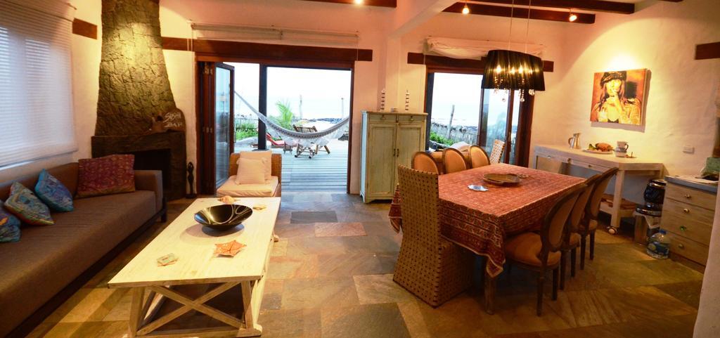 Casa Baronesa Waterfront Villa Пуерто Виламил Екстериор снимка
